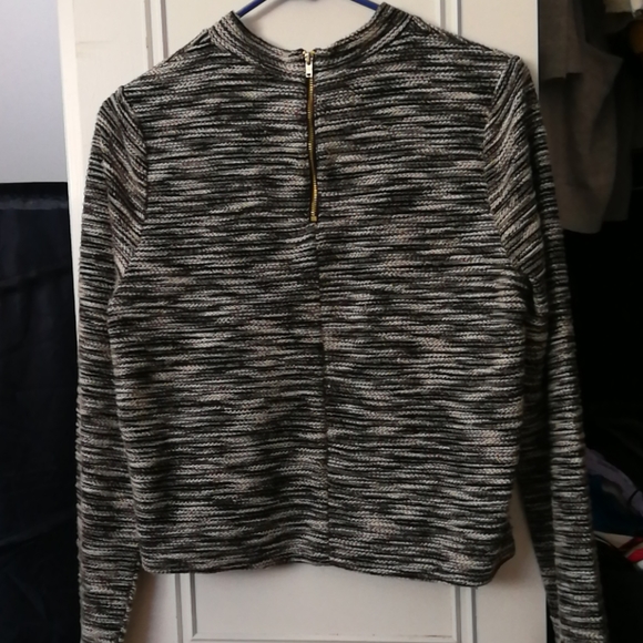 H&M Sweater - Picture 2 of 4